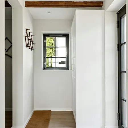 Enjoy Nature In A Thatched Annex From 1860 *