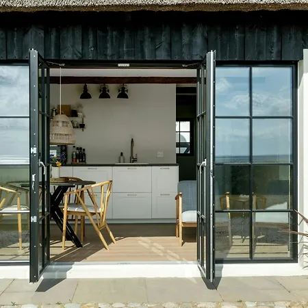 Enjoy Nature In A Thatched Annex From 1860 펜션 *