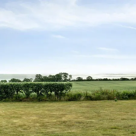 Enjoy Nature In A Thatched Annex From 1860 * Frorup